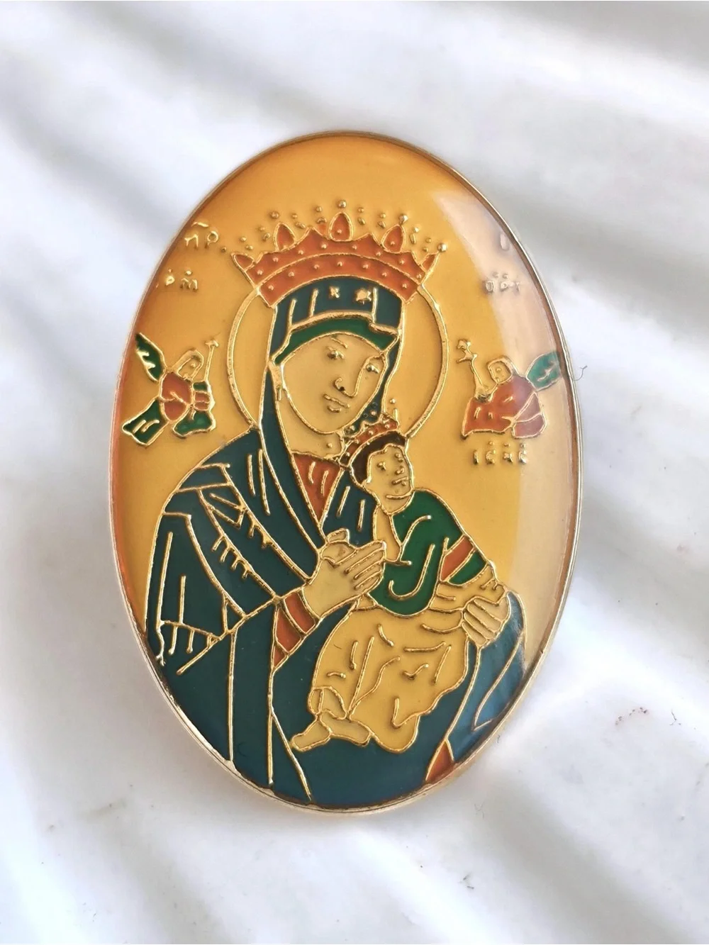 Set of 2 vintage Madonna and Child  authentic religious pins from Betlehem